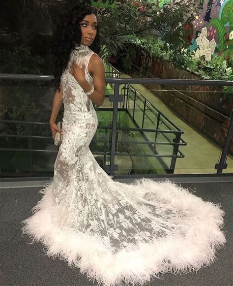 Pin By Amani 🖤 On Pʀᴏᴍ Feather Prom Dress Prom Outfits Custom