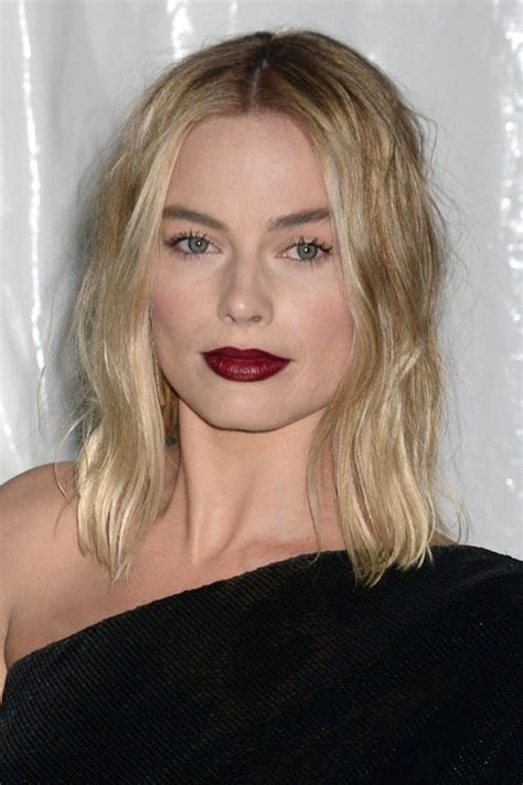 margot robbie s hairstyles and hair colors steal her style
