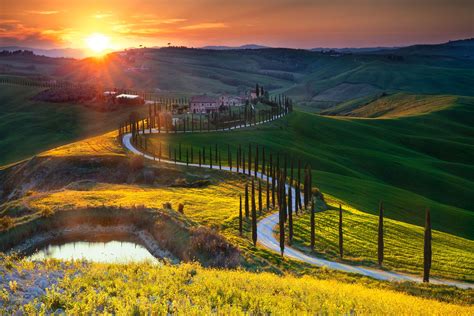 Sunset Over Tuscany Italy Landscape Italy Pictures Tuscany Italy