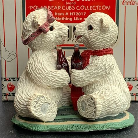 There Is Nothing Like A Friend Coca Cola Polar Bears Cubs Figurine 1995