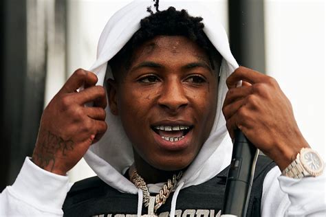 Baton Rouge Rapper Nba Youngboy Arrested After Fleeing Police