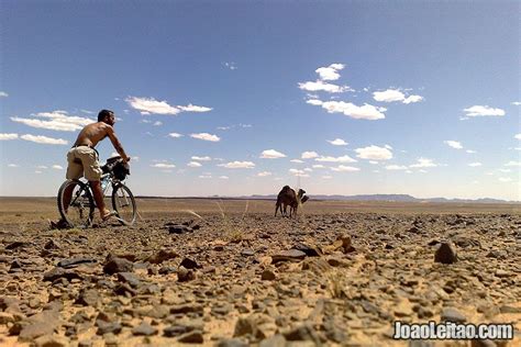 Cycling The Sahara Desert Bicycle Trip In Morocco Bicycle Travel