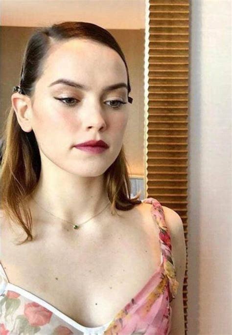 i want my balls slapping daisy ridley s chin while she s gagging on my cock scrolller