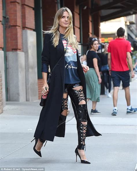 Heidi Klum Debuts Third Outfit Of The Day In Nyc Daily Mail Online