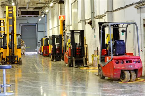 We carry a variety of new and used forklift and lift truck brands like big joe, hyundai, prowler, unicarriers, genie, & industrial power solutions. Lift Truck Services - Transport