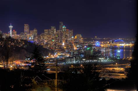 Seattle At Night Pics