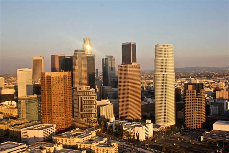 Soaring Above Los Angeles Celebrity Helicopter Tours
