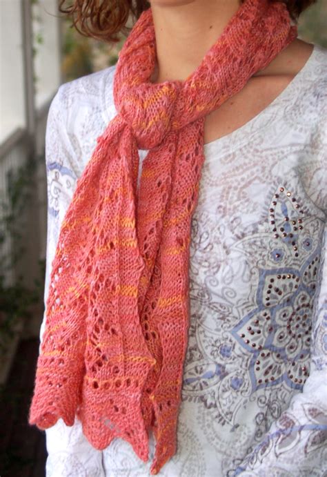 Stitchnquilt: Lace Knitted Scarf