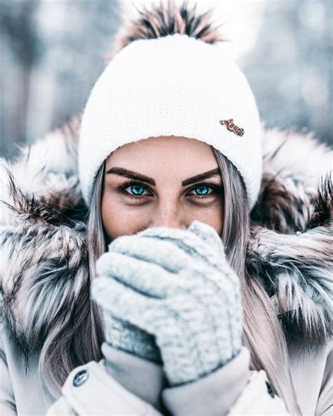 Wallpaper Blue Eyes Coats Gloves Smiling Portrait Women 5103x6379 Inoreen 1545083