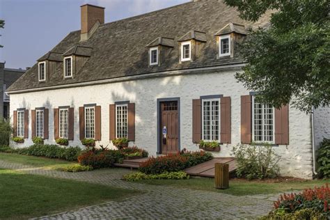 The 8 Types Of Colonial Houses Explained Plus 18 Photo Examples In