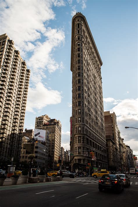 I would smile as the flatiron building greeted me. About USA - Flatiron Building - New York City - New York ...