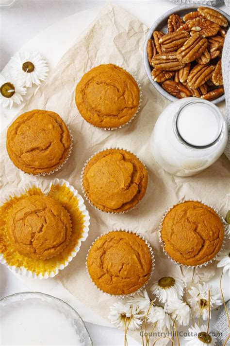3 Ingredient Pumpkin Muffins With Spice Cake Mix