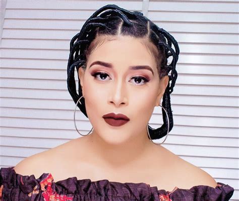 She is a nollywood actress and fashion model. Beautiful Actress, Adunni Ade Shows Off Her 'Real Face' As ...