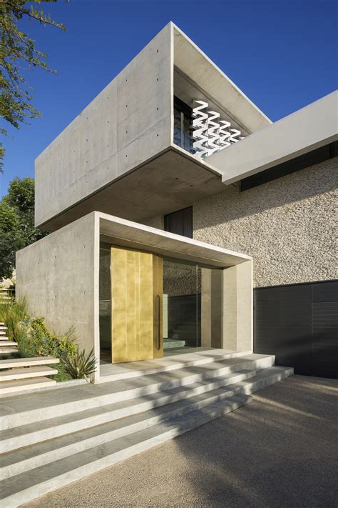 Concrete And Glass House Modern City Villa By Arrcc