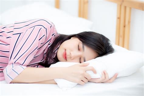 Premium Photo Portrait Of Beautiful Asian Woman Sleep Lying In Bed