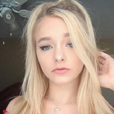 She has over 6 million fans on tiktok. Zoe LaVerne -【Biography】Age, Net Worth, Height, In Relation, Nationality