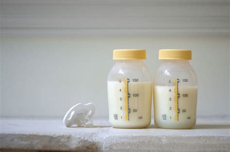 How To Collect And Freeze Breast Milk In 6 Steps