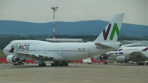 Wamos Air Boeing 747 400 Ec Ksm Simon Butler Flickr