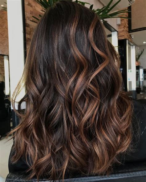 60 Hairstyles Featuring Dark Brown Hair with Highlights | Fall hair ...