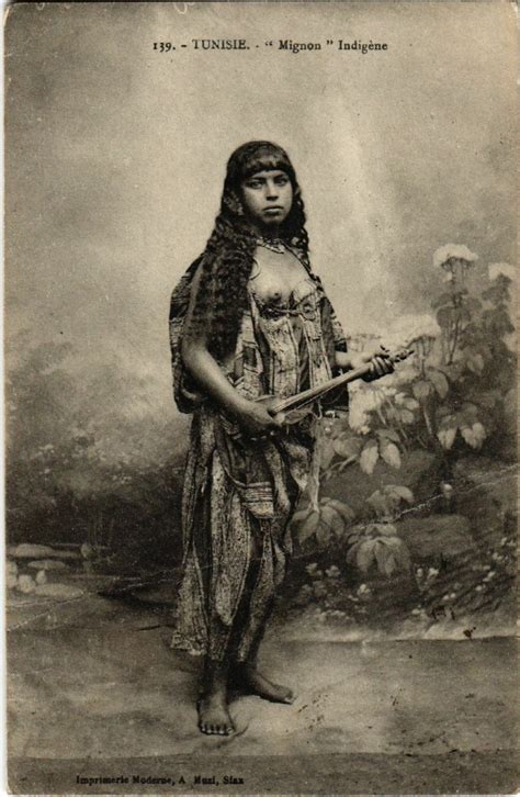 PC CPA Ethnic Nude Female Tunisie Mignon Indigéne Vintage Postcard