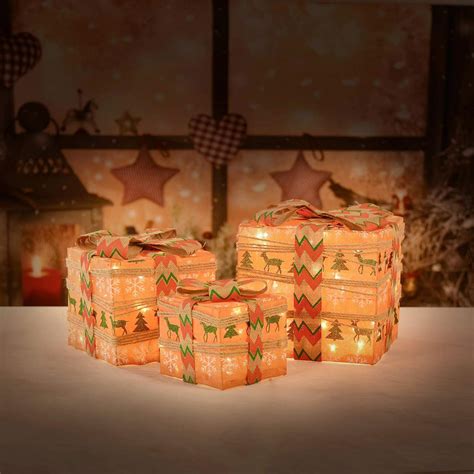 XUEYU Lighted Gift Boxes, Set of 3 Outdoor Christmas Decorations