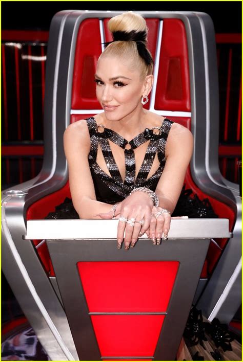 Gwen Stefani Wore Three Cool Outfits For The Voice Live Finale See