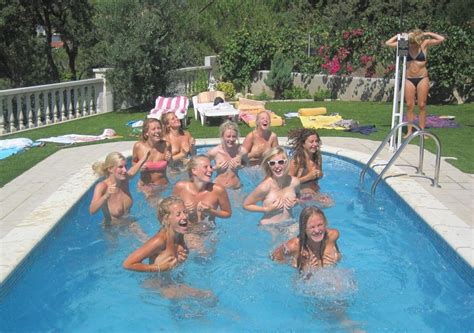 Sorority Pool Hot Porno FREE Pictures Comments 3