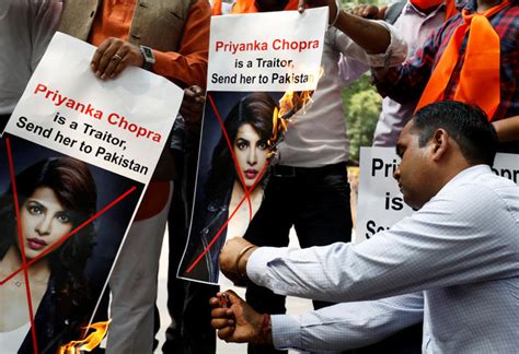 Bollywood Star Chopra Apologizes Over ‘quantico Hindu Terror Plot Arab News