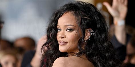 Rihannas Toned 🍑 In A Thong Is Crushing Hearts In A New Lingerie