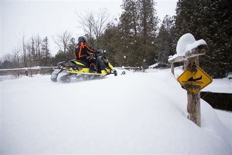 Snowmobile Tour Blitz Rides Intrepid Snowmobiler