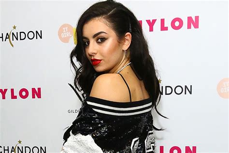 Charli Xcx Performs Fancy Solo Video