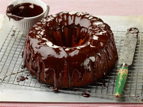 They are easy to prepare and can be served for breakfast, potlucks, and even fancy desserts. 6 Holiday Pound Cake and Bundt Cake Recipes | Holiday ...