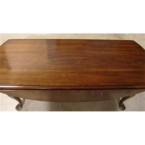Hickory chair cherry end table (24 l x 22 1/2 h x 18 w) perfect for small space. CHERRY PENNSYLVANIA HOUSE COFFEE TABLE