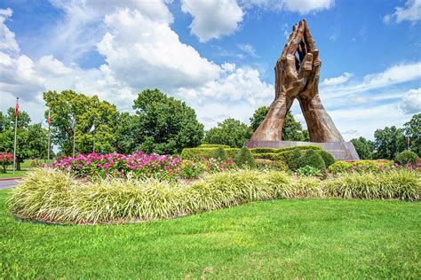 Tulsa Oklahoma Praying Hands Landscape Photograph By Gregory Ballos