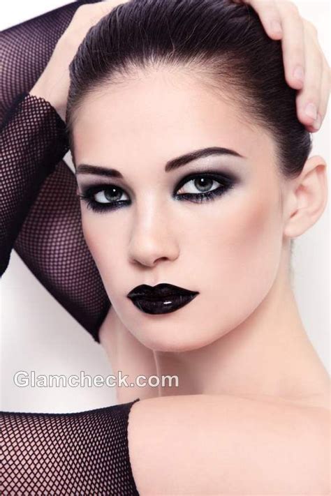 Gothic Makeup Looks Goth Makeup Gothic Eye Makeup