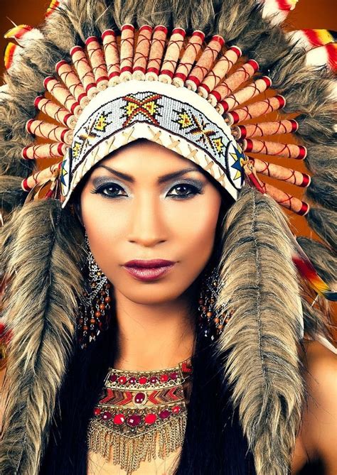 Beautiful Native American Headdress Native American Women Native American Girls