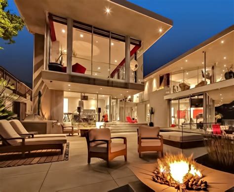 Aquí en plantasornamentales.org te presentamos todas las plantas ornamentales clasificadas por tipos, para exteriores e interiores y todo lo relacionado con las maravillas de la floricultura. Decoracion de terrazas exteriores y jardines modernos