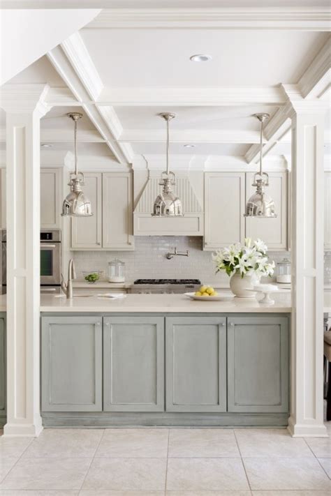 The combinations of such colors. Two Tone Kitchen Cabinet Ideas For Your New Kitchen • Ugly ...