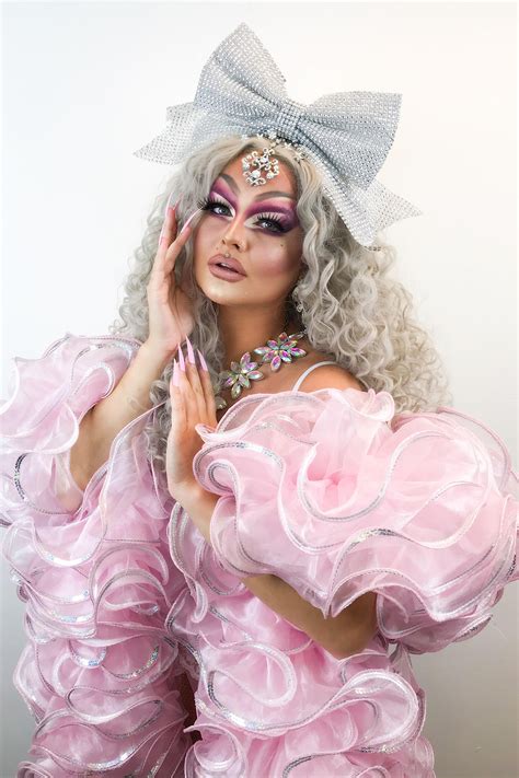 This Is What Its Like To Be A Female Drag Queen Glamour Uk