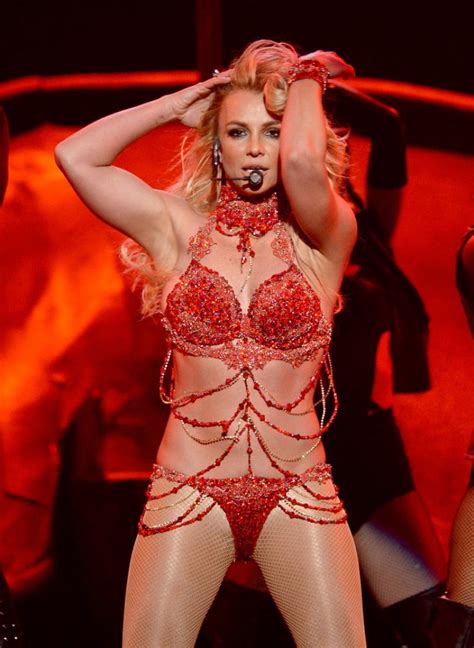 Britney Spears Performs At 2016 Billboard Music Awards In Las Vegas • Celebmafia