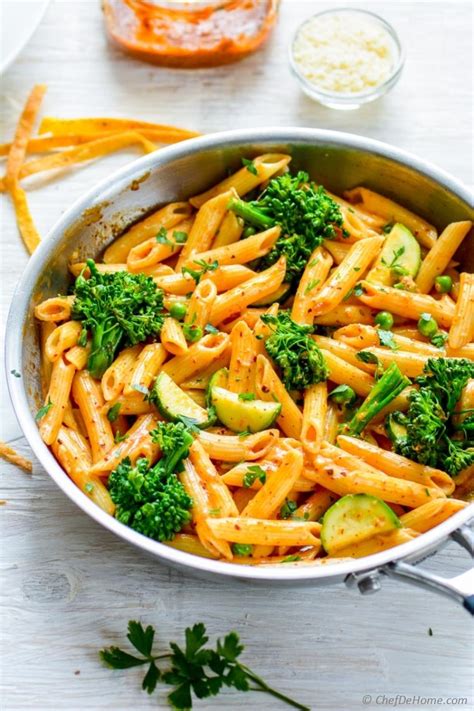 It is made with fresh herbs and vegan ingredients. Spicy Chicken Chipotle Cream Sauce Pasta Recipe ...
