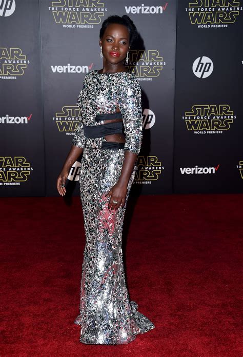 Lupita Nyong O S Star Wars Premiere Look Was One For The Galaxy