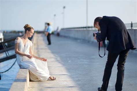 What Should A Wedding Photographer Wear Plus Outfit Ideas In 2021