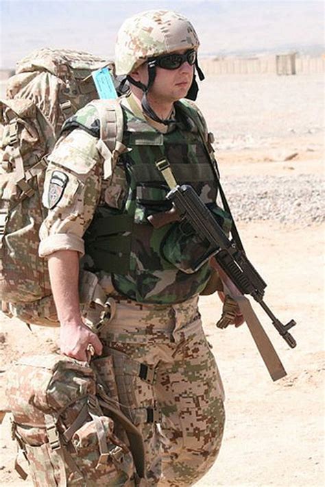 Az elnöklő jakab istván figyelmeztette a képviselőt. Új szlovák digitális egyenruha - Combat Gear Blog