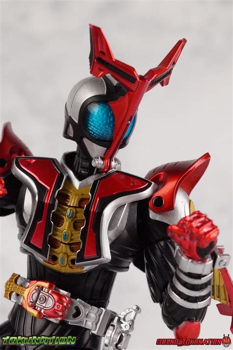 They play an instrumental of america the beautiful during the climax of. S.H. Figuarts Kamen Rider Kabuto Hyper Form (Original ...