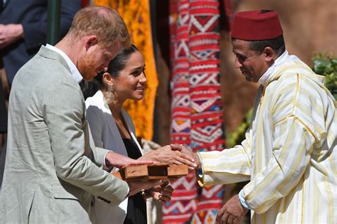 Check spelling or type a new query. ميغان ماركل والأمير هاري في المغرب وسر غضب الأمير - مجلة عروس