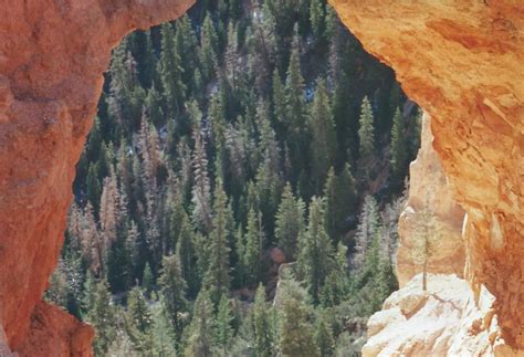 Bryce Canyon National Park Utah Looking Thru The Arch Flickr