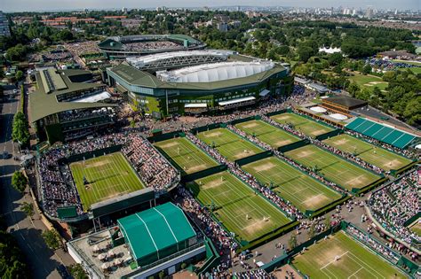 A capacity crowd will be allowed at centre court for the wimbledon men's and women's finals in 2021. Wimbledon 2021 zájezd na semifinále žen - Centre Court ...