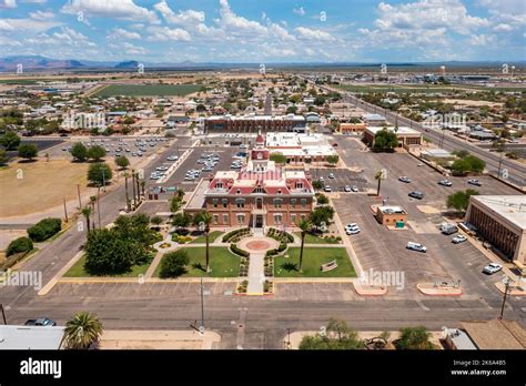 Historic Pinal County Courthouse In Florence Arizona Stock Photo Alamy