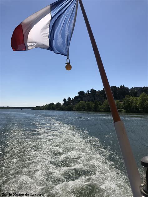 Le but de cette page est un moyen simple de montrer la date d'aujourd'hui. Promenade à Avignon… | Sur le nuage de Lexou